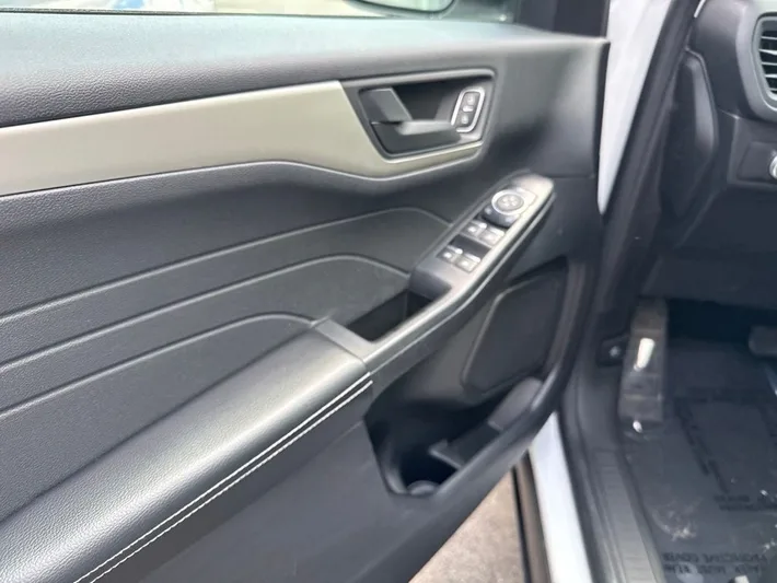 2021 Honda CR-V - view 15