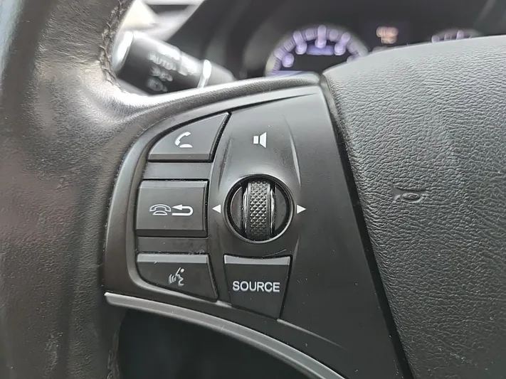2019 Acura MDX - view 10