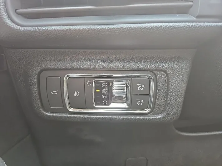 2020 Lincoln Corsair - view 13