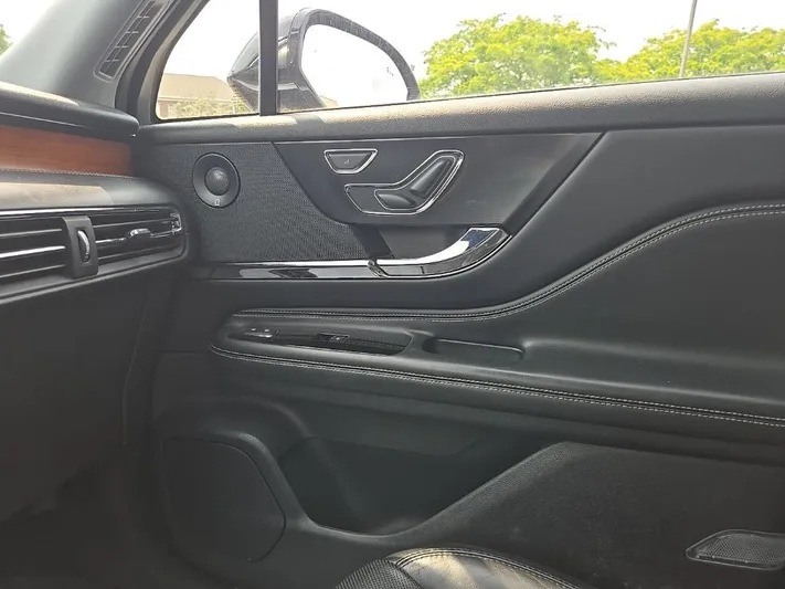2020 Lincoln Corsair - view 24