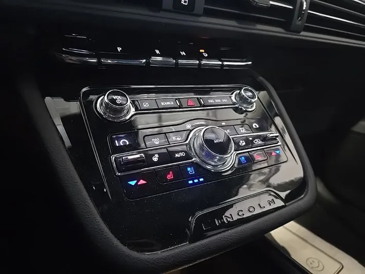 2020 Lincoln Corsair - view 25