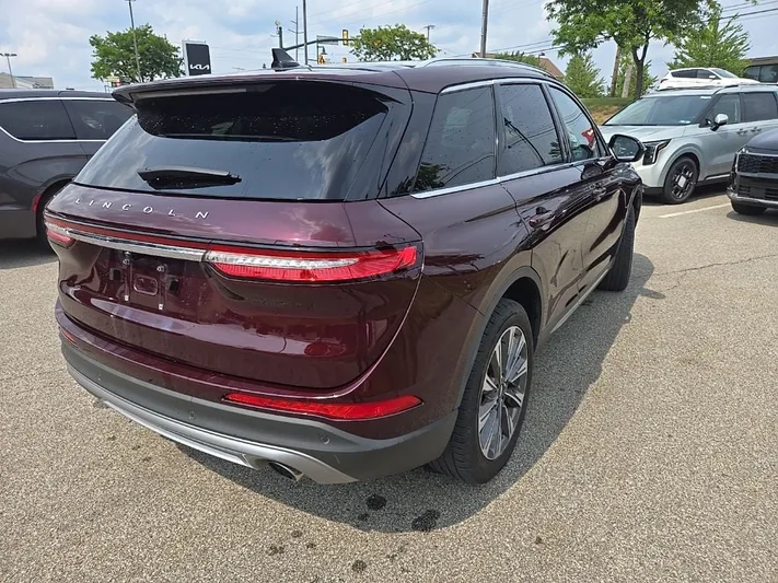 2020 Lincoln Corsair - view 3