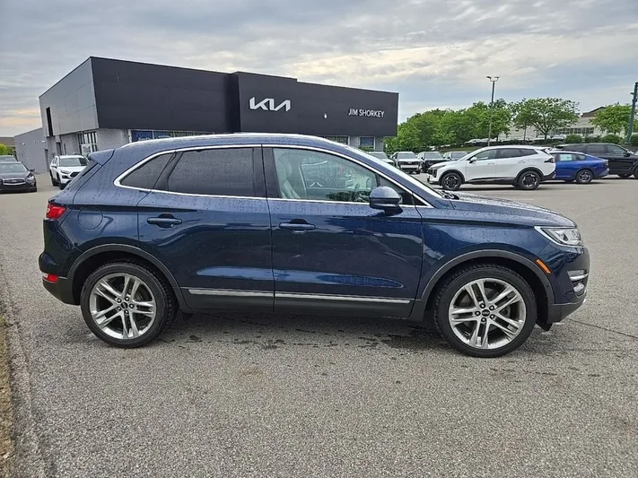 2017 Lincoln MKC - view 2