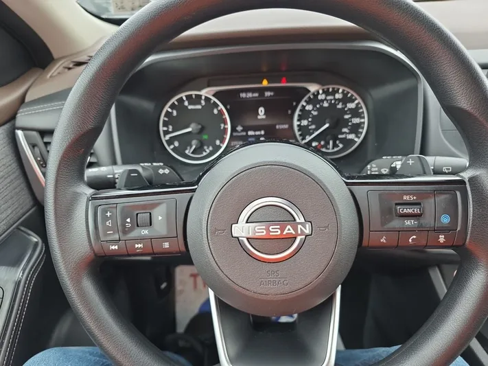2023 Nissan Rogue - view 15
