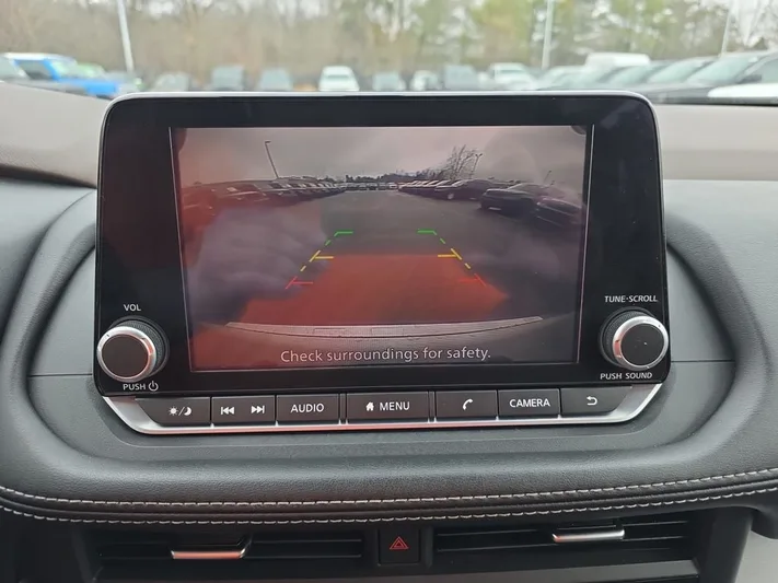 2023 Nissan Rogue - view 18