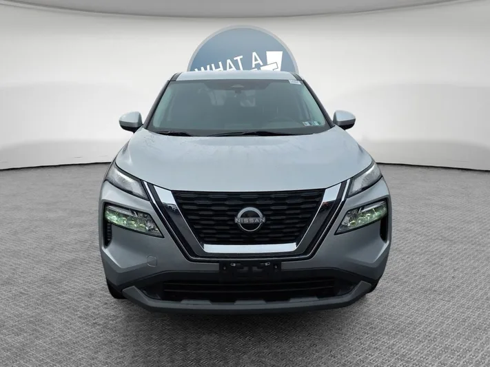 2023 Nissan Rogue - view 9