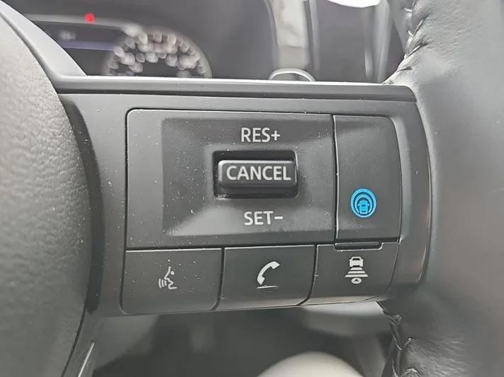 2024 Nissan Pathfinder - view 15