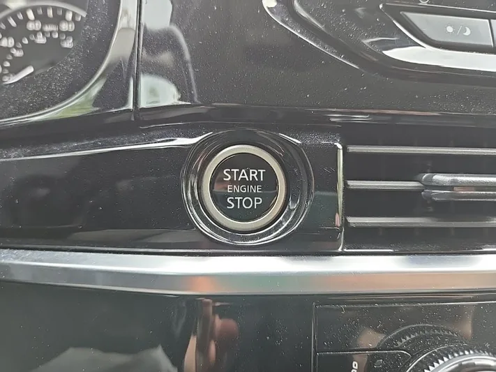 2024 Nissan Pathfinder - view 29