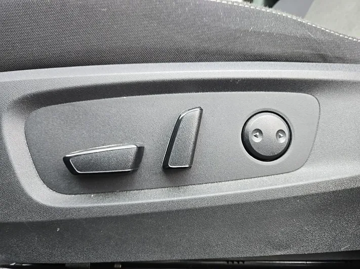 2024 Nissan Pathfinder - view 30