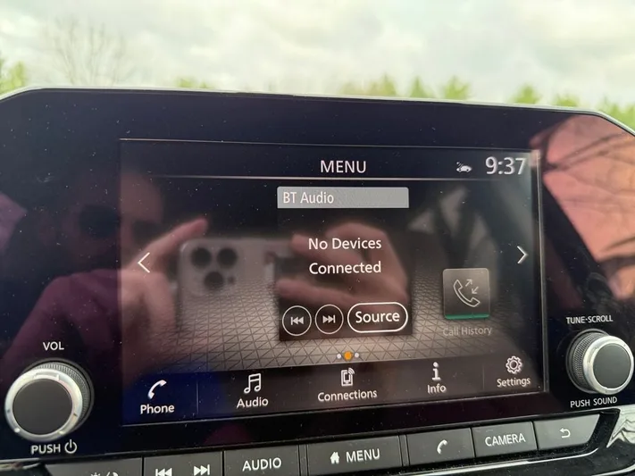 2024 Nissan Pathfinder - view 18