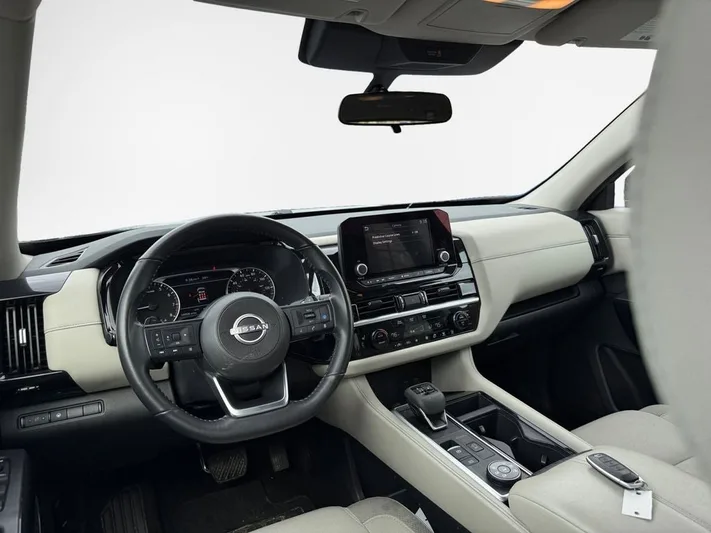 2024 Nissan Pathfinder - view 22