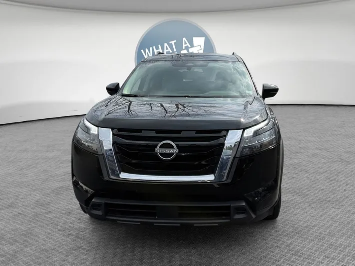 2024 Nissan Pathfinder - view 9