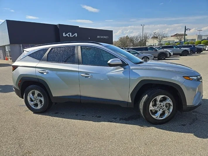 2024 Hyundai Tucson - view 2