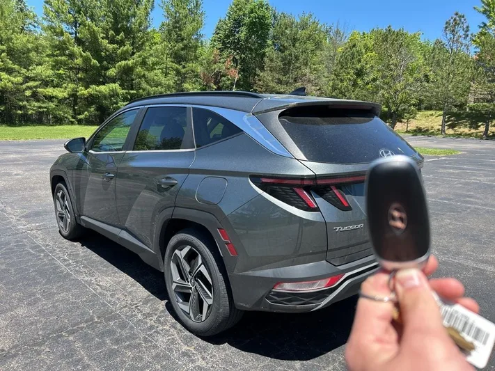 2022 Hyundai Tucson - view 5
