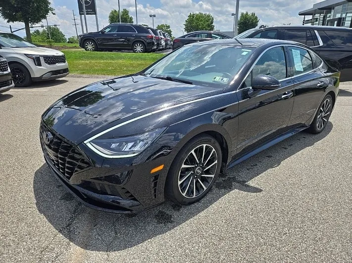 2020 Hyundai Sonata - view 9
