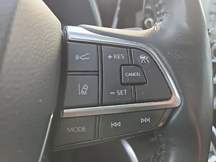 2021 Toyota Highlander - view 14