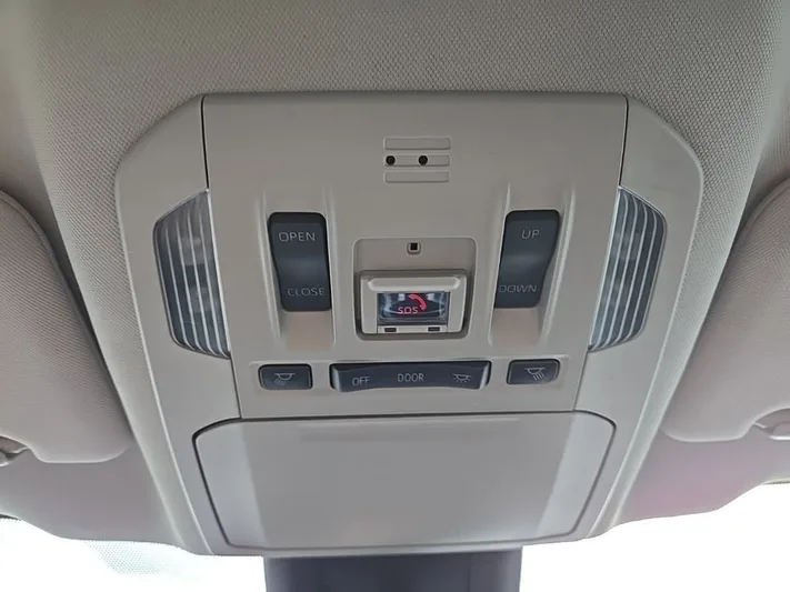 2021 Toyota Highlander - view 24