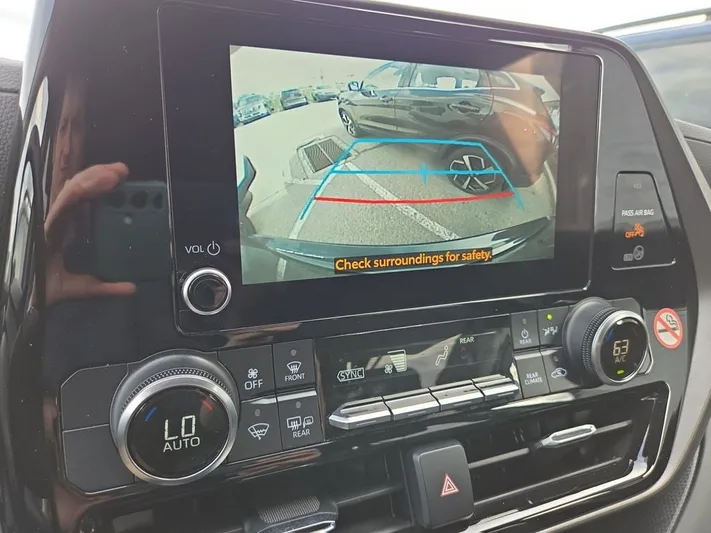 2023 Toyota Highlander - view 17