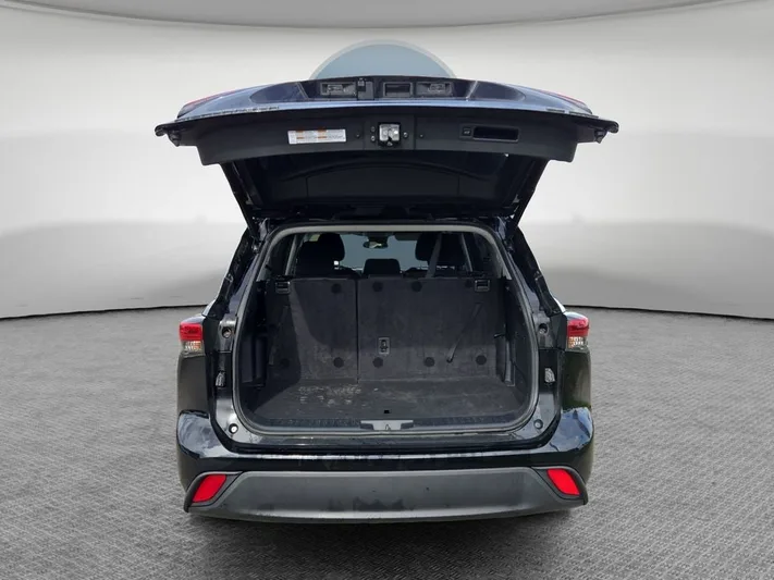 2023 Toyota Highlander - view 24