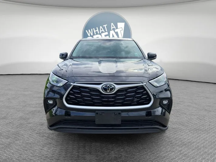 2023 Toyota Highlander - view 8