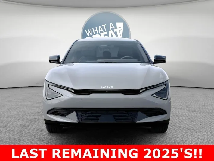 2025 Kia EV6 - view 2