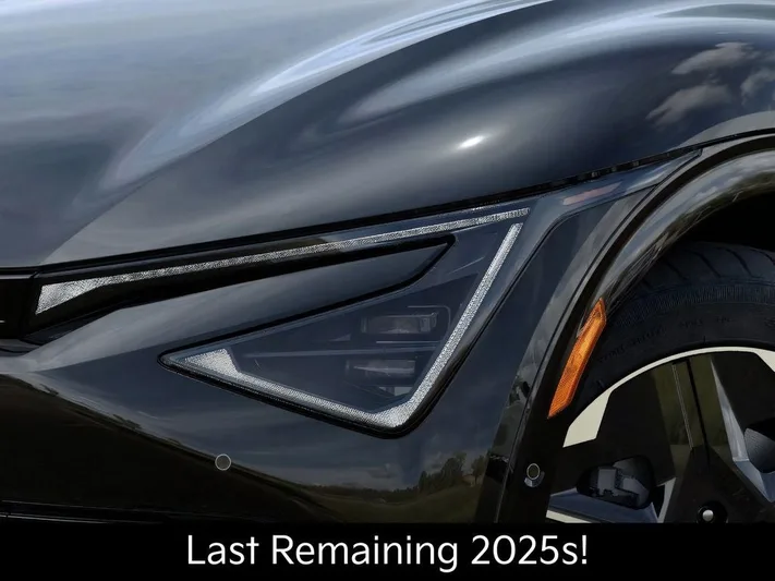 2025 Kia EV6 - view 10