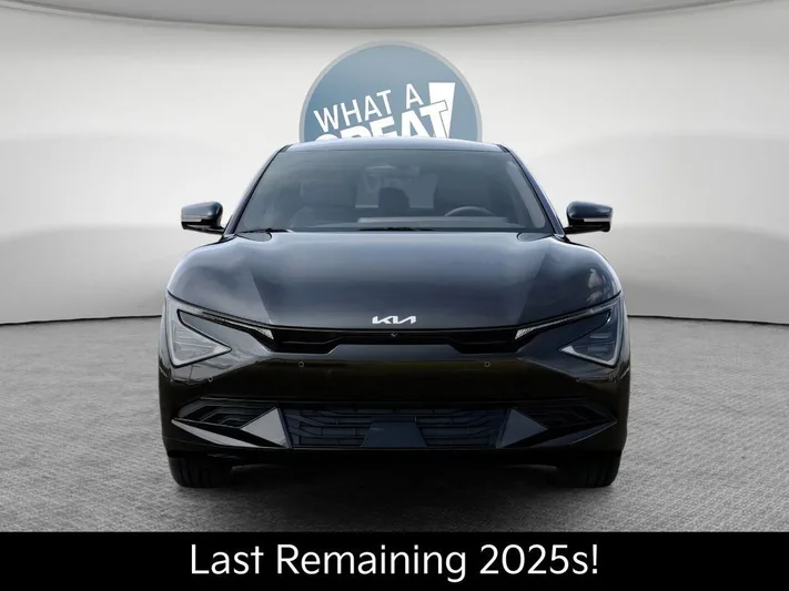 2025 Kia EV6 - view 2