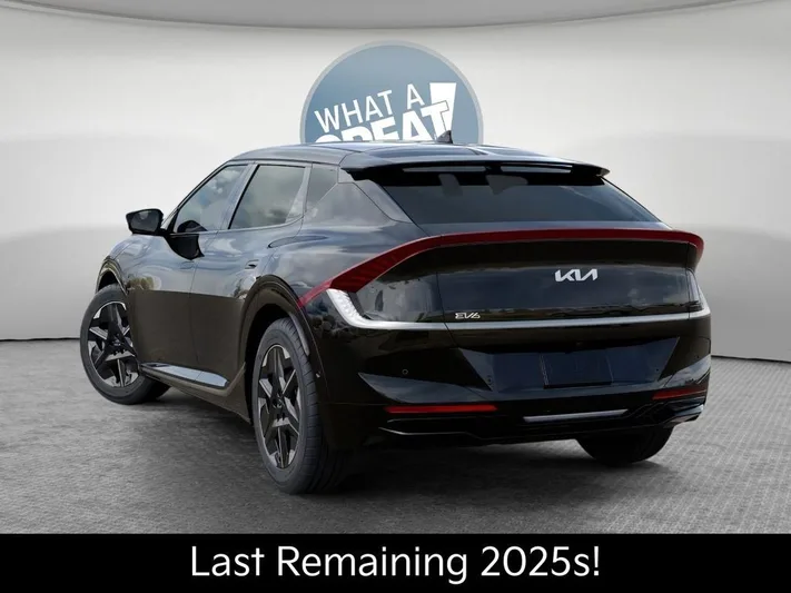 2025 Kia EV6 - view 4