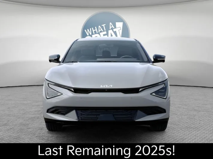 2025 Kia EV6 - view 2