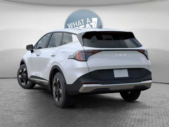 2026 Kia Sportage - view 4