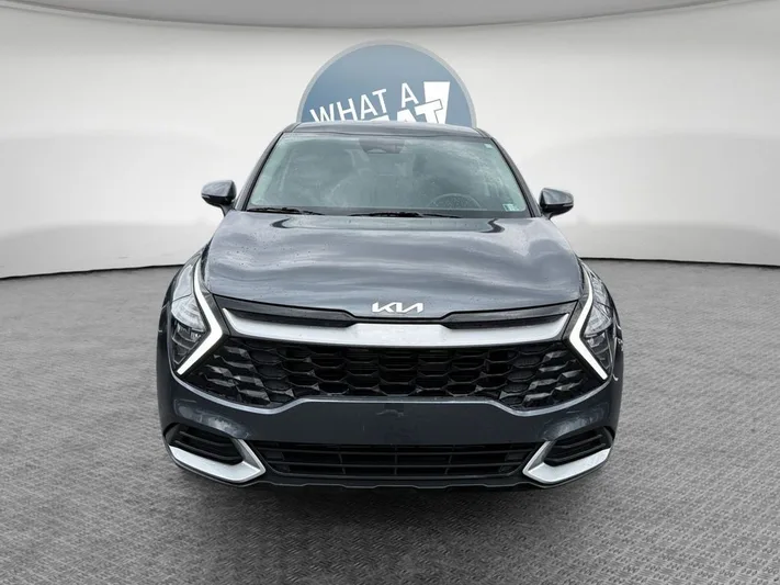 2023 Kia Sportage - view 9
