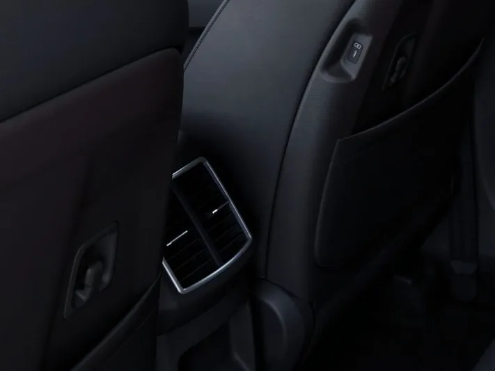 2026 Kia Sportage - view 26