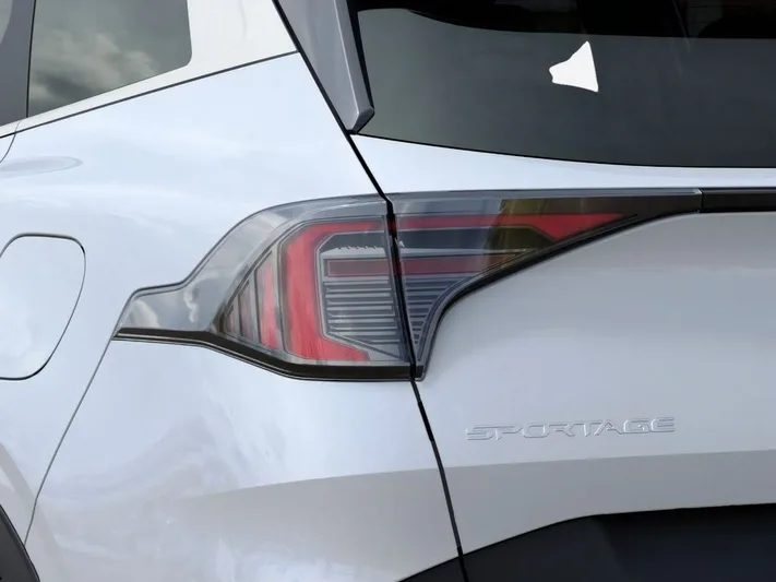 2026 Kia Sportage - view 11
