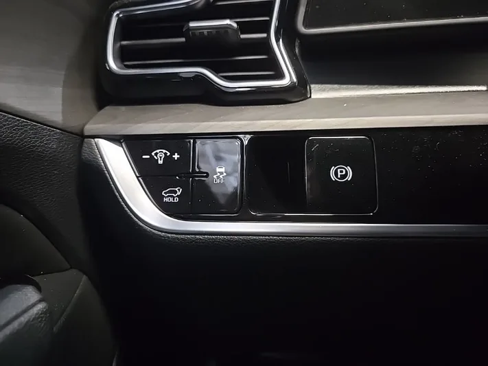 2024 Kia Sportage - view 26