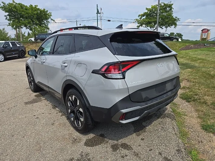 2024 Kia Sportage - view 4