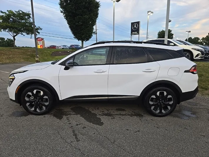 2024 Kia Sportage - view 10