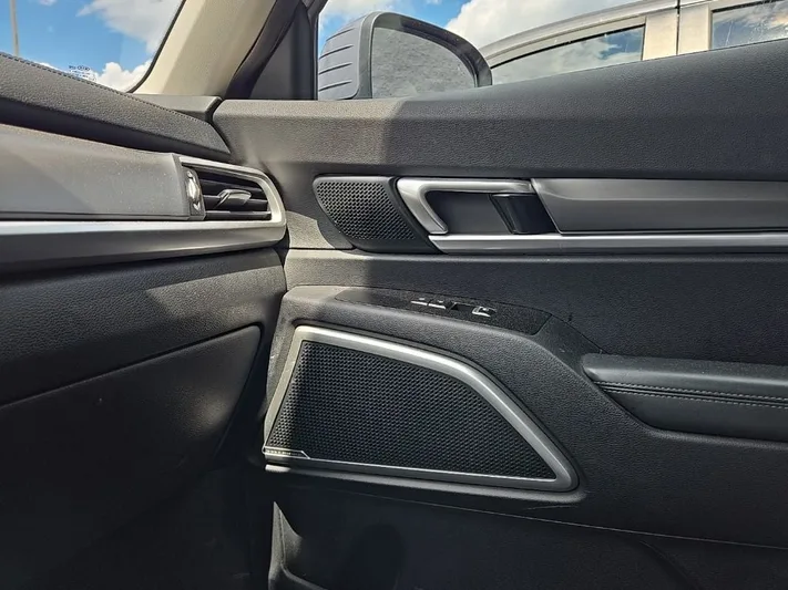 2021 Kia Telluride - view 24