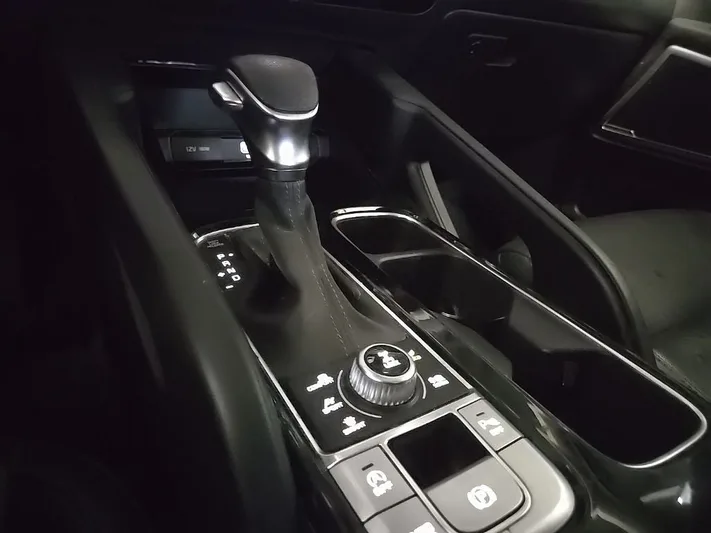 2021 Kia Telluride - view 31