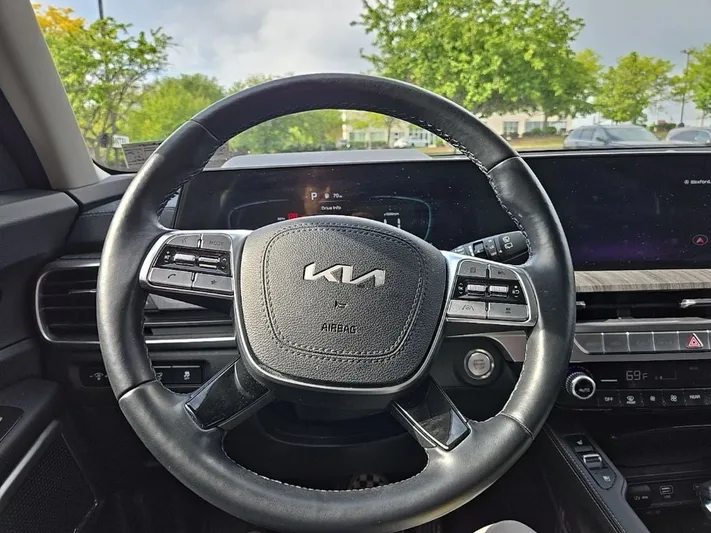 2024 Kia Telluride - view 16
