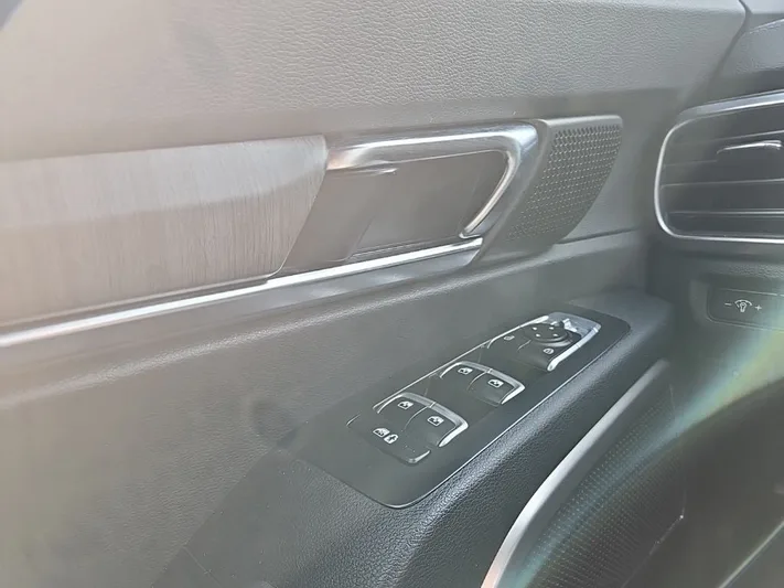 2024 Kia Telluride - view 19