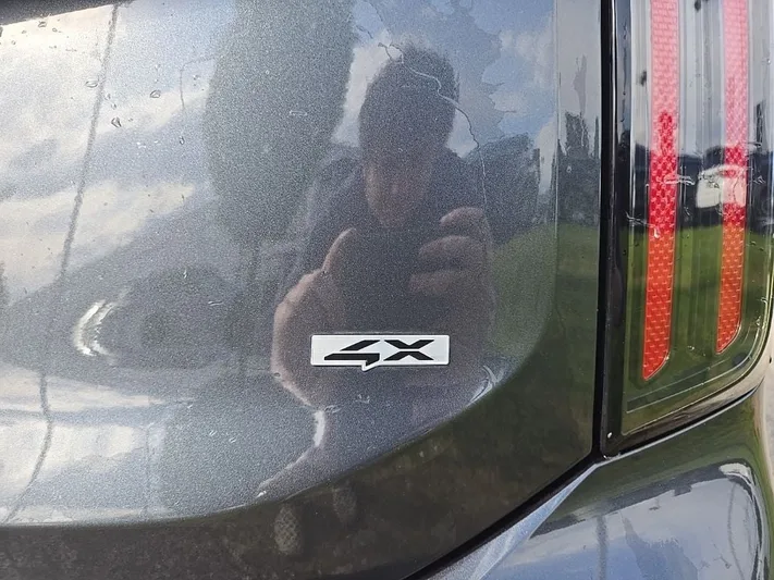 2024 Kia Telluride - view 4