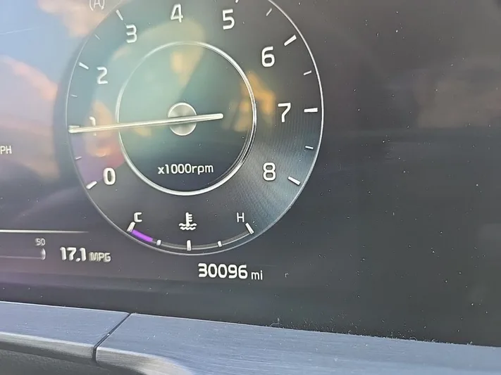 2024 Kia Telluride - view 20