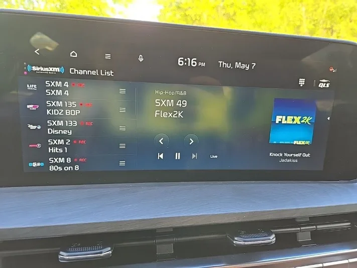 2024 Kia Telluride - view 25