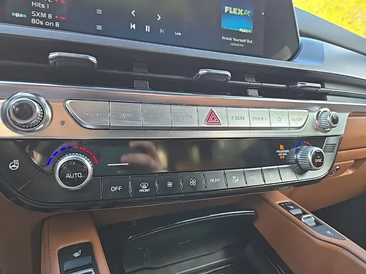 2024 Kia Telluride - view 26