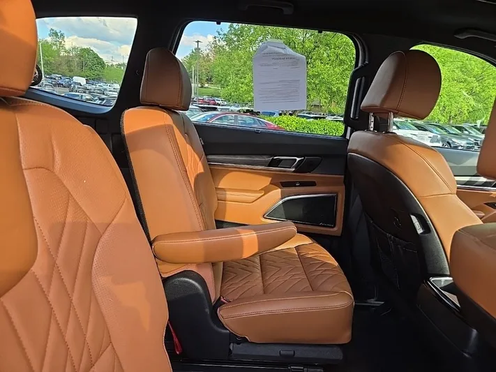 2024 Kia Telluride - view 39