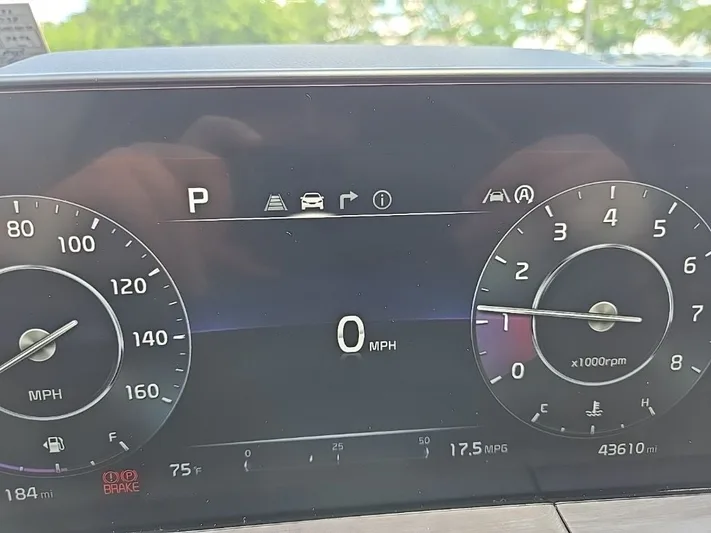 2023 Kia Telluride - view 18