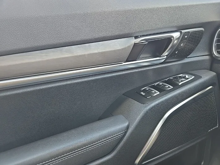 2023 Kia Telluride - view 19
