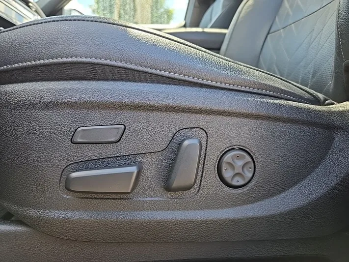2023 Kia Telluride - view 33