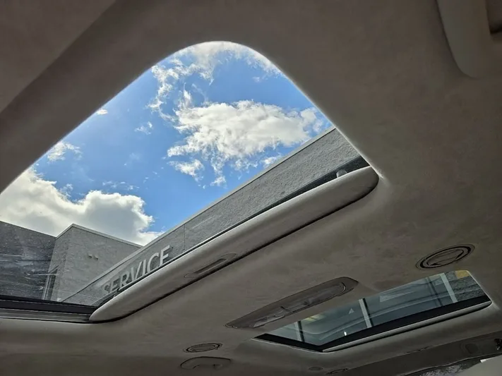 2022 Kia Telluride - view 27