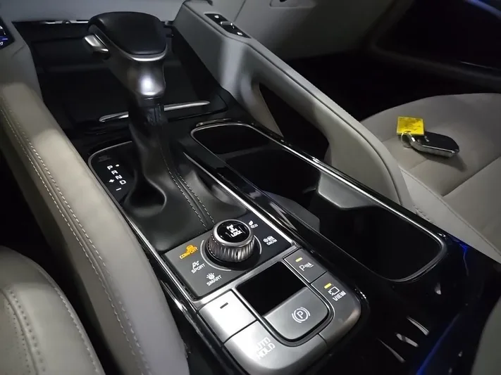 2022 Kia Telluride - view 30